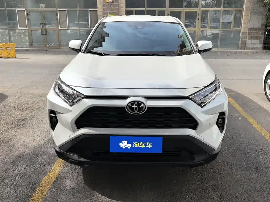 Toyota RAV4 — миниатюра 2