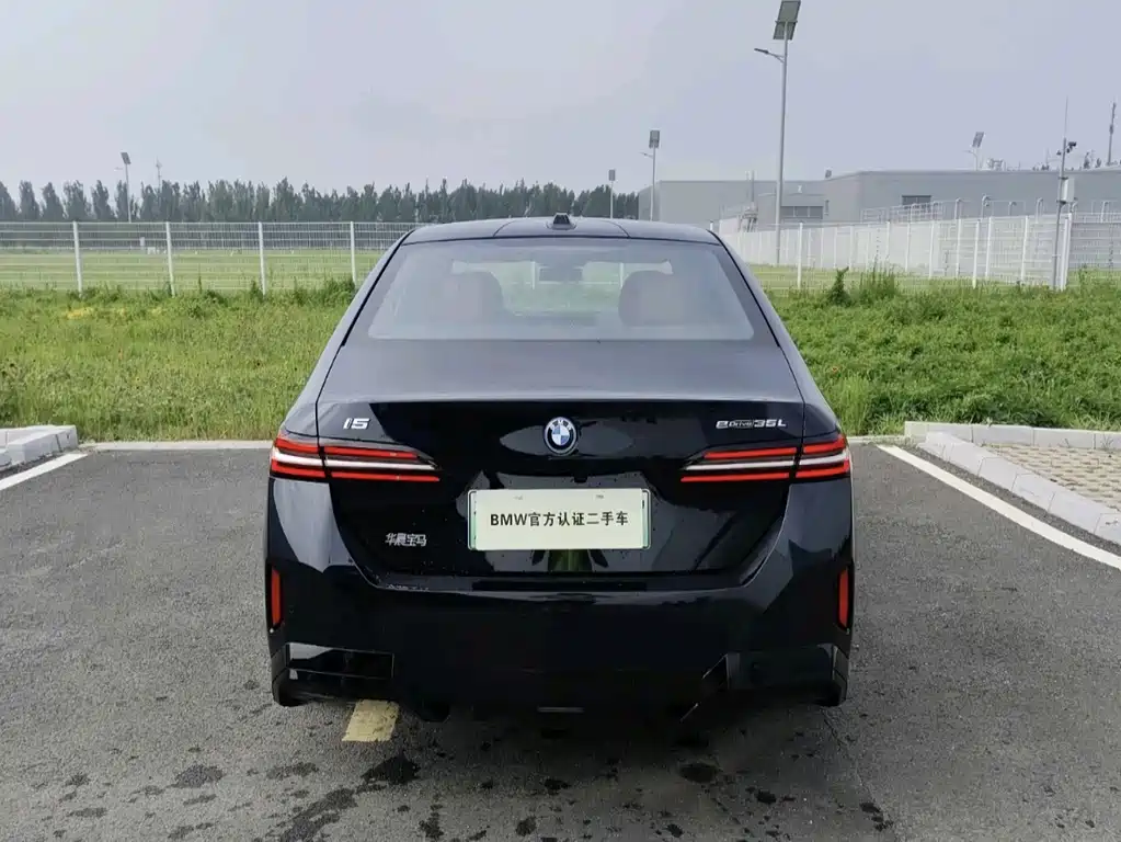 BMW i5 — миниатюра 3