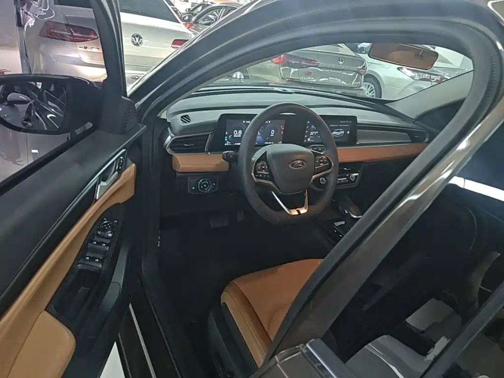 Ford Escort — миниатюра 16