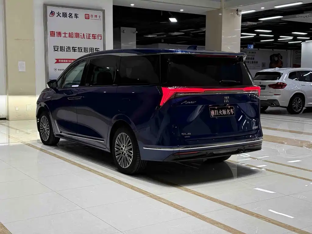 BUICK GL8 NEW ENERGY