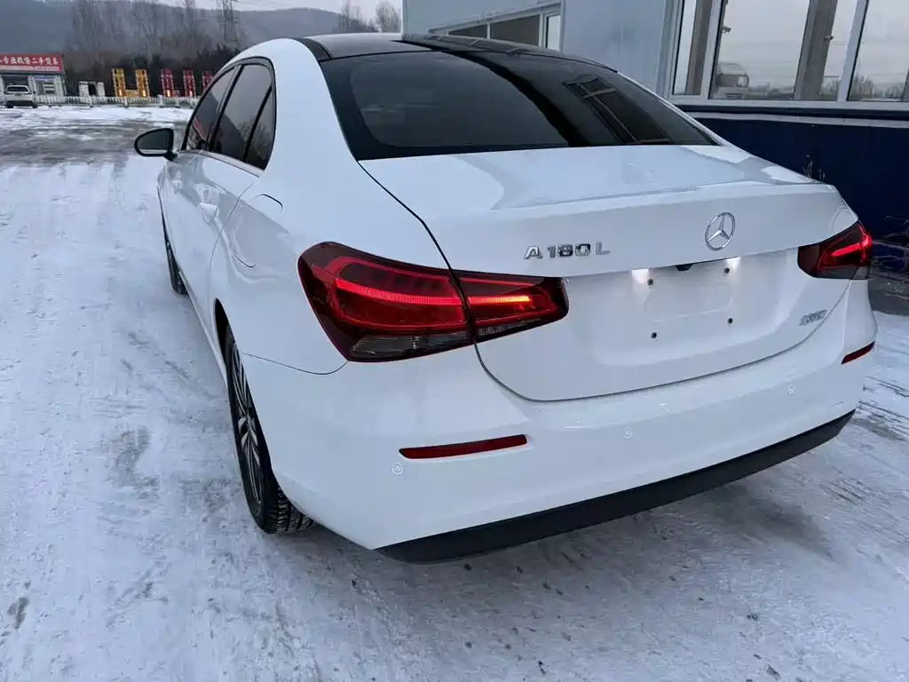 MERCEDES-BENZ A CLASS