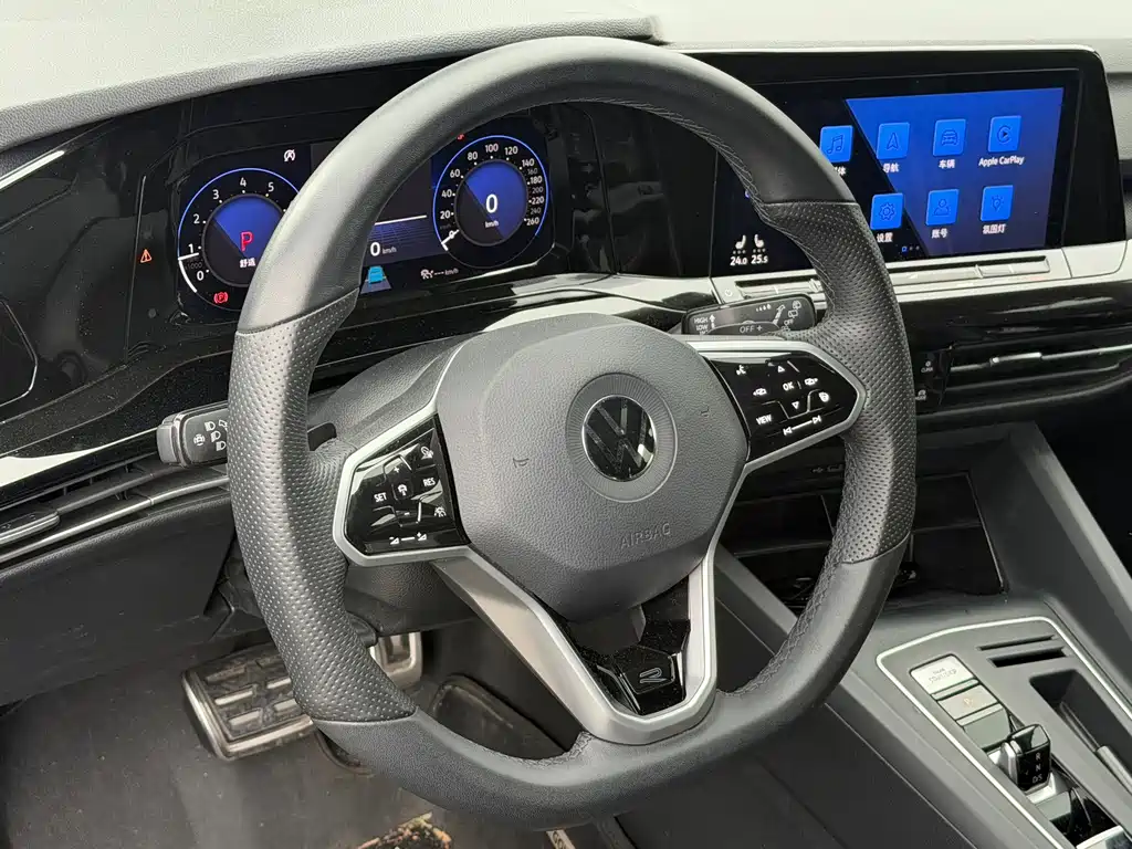 Volkswagen Golf — миниатюра 10