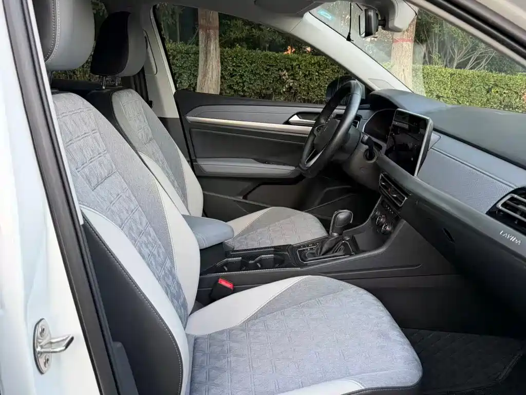 Volkswagen Lavida — миниатюра 15