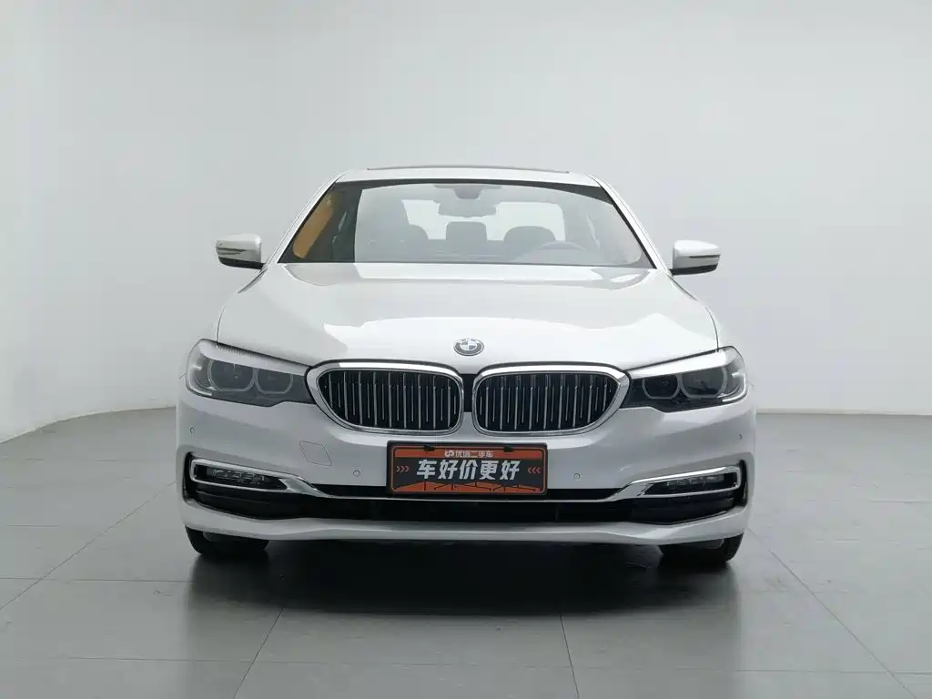 BMW 5 Series — миниатюра 3