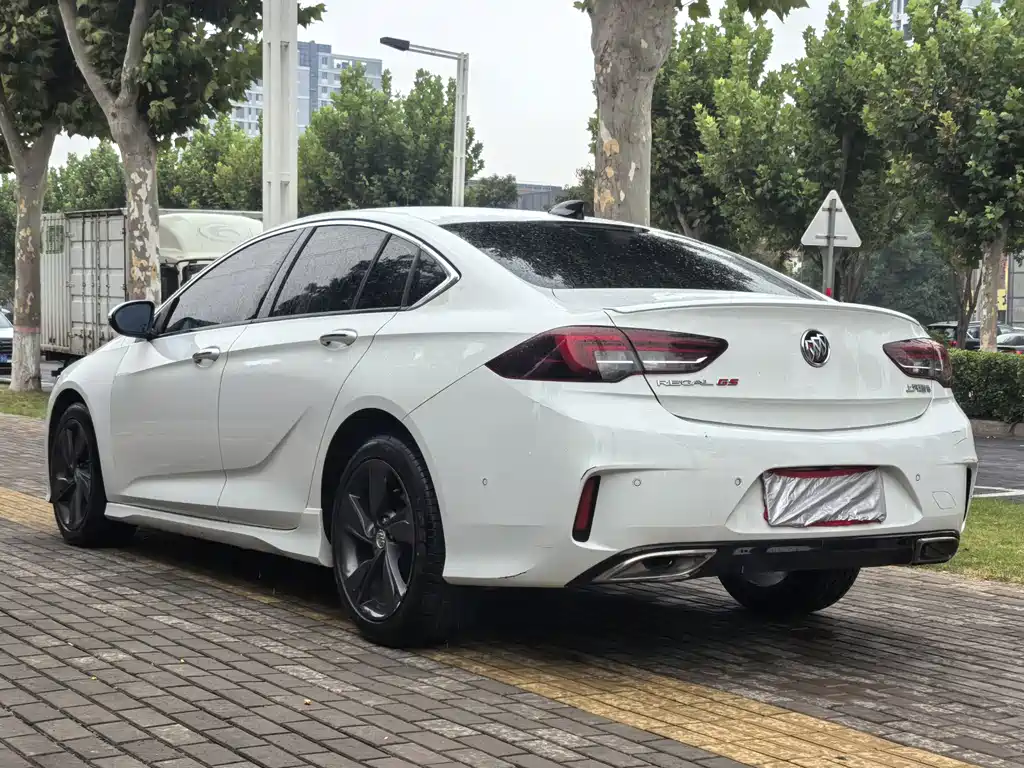 Buick Regal — миниатюра 4