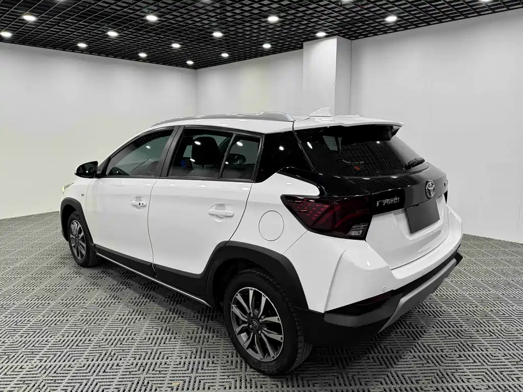 TOYOTA YARIS L ZHIXUAN