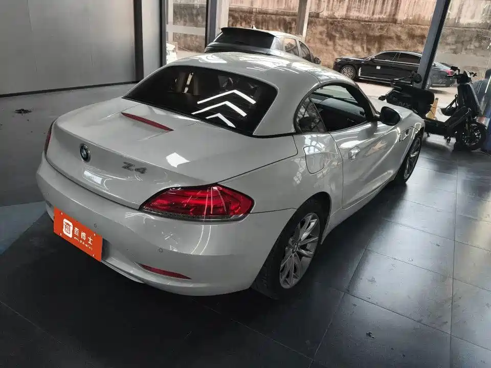 BMW Z4 — миниатюра 9
