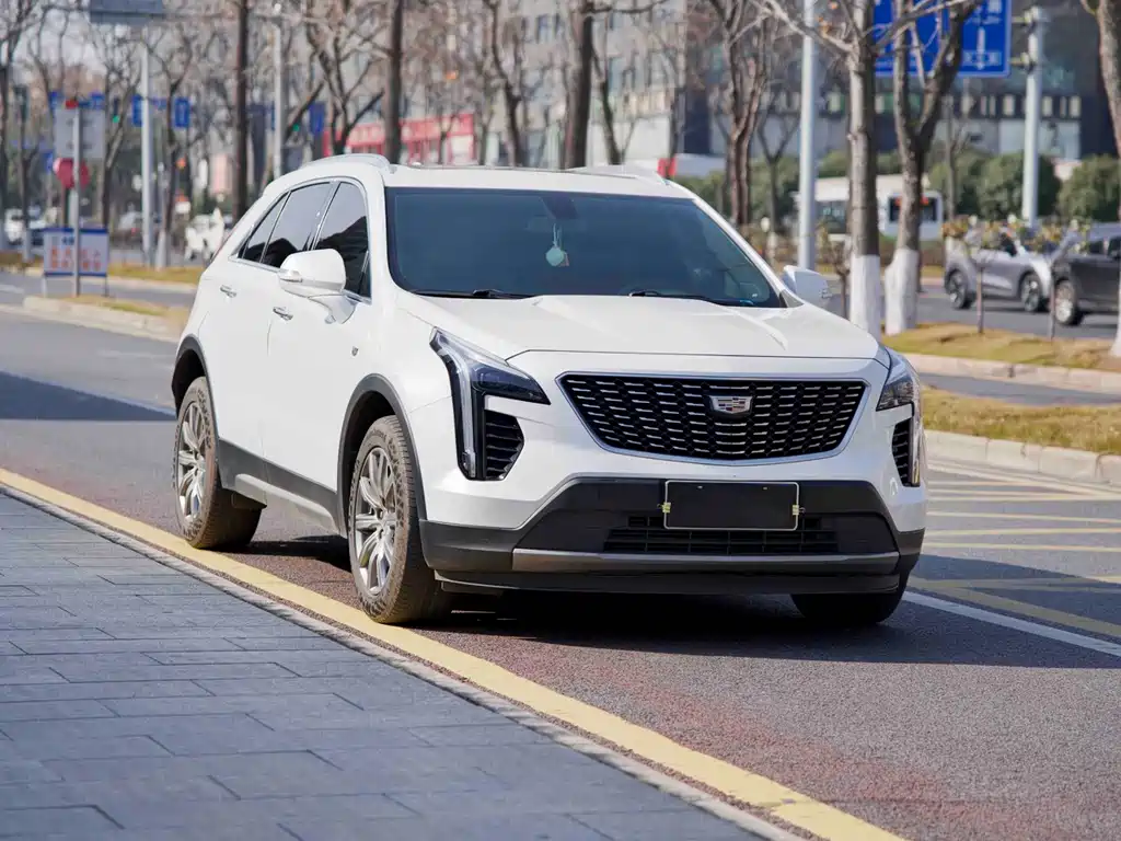 CADILLAC XT4