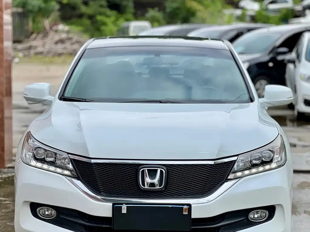 Honda Accord — миниатюра 2