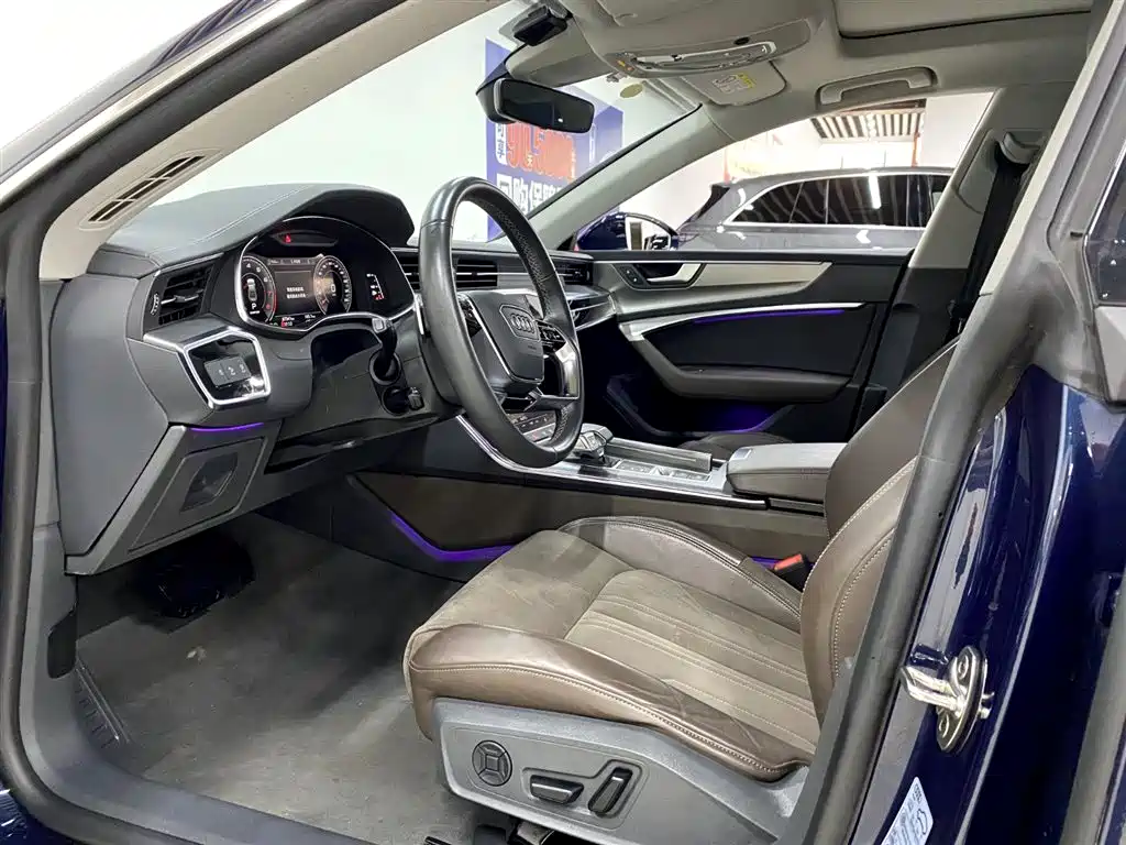 Audi A7L 2022 45 TFSI S-line
