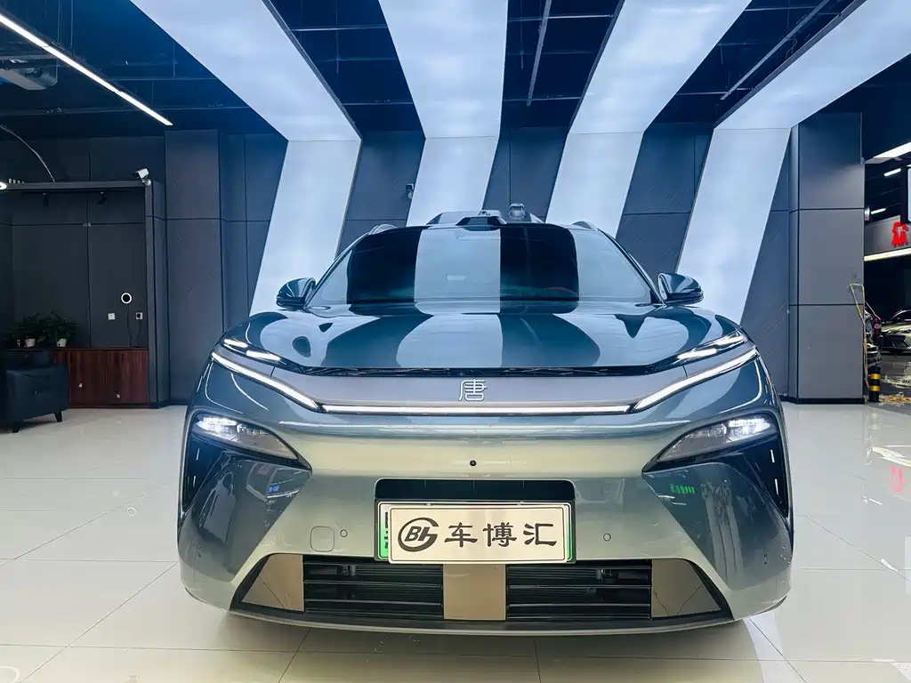 BYD Tang L - фото 2