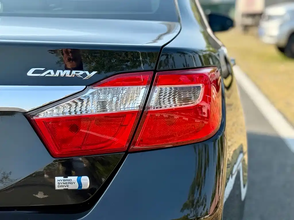 Toyota Camry 2012 2.5HG Luxury