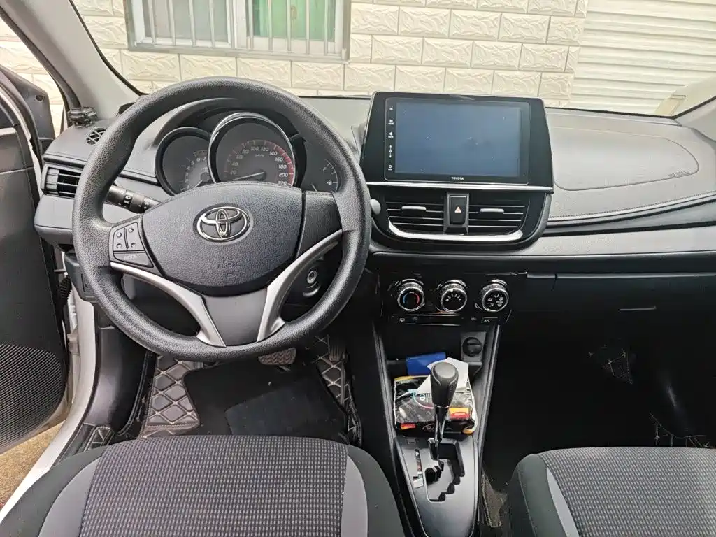 Toyota Vios FS — миниатюра 5