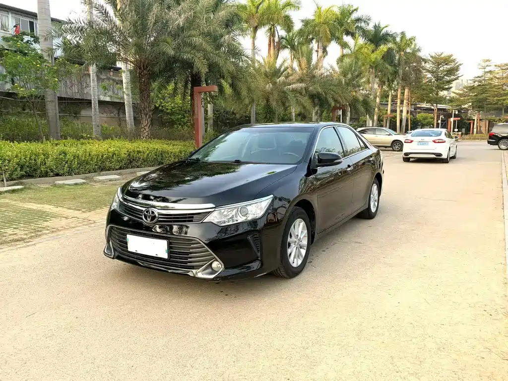 Toyota Camry 2017