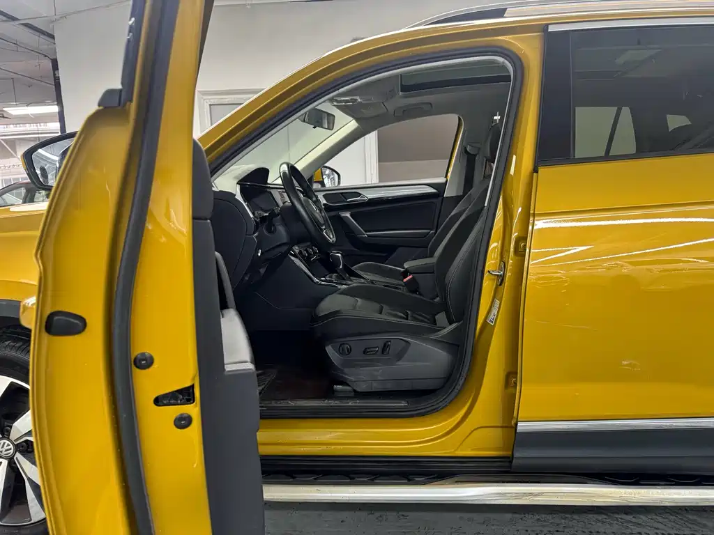 Volkswagen Tayron 2019 330TSI Luxury VI