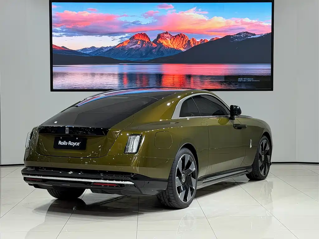 Rolls-Royce Phantom — миниатюра 4