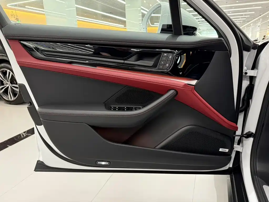 Porsche Panamera — миниатюра 12