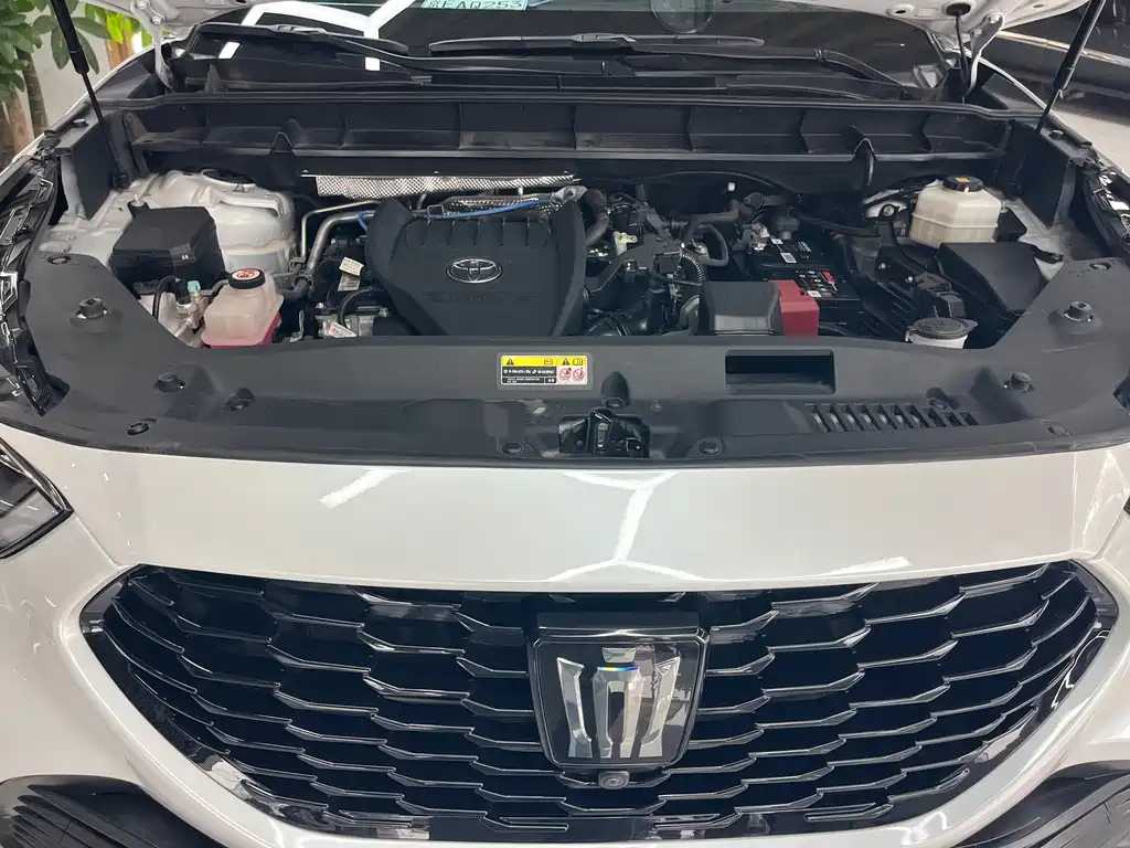 Toyota Crown Kluger — миниатюра 16