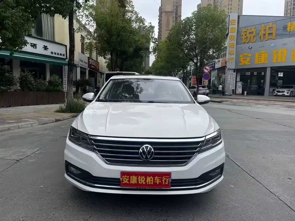 Volkswagen Lavida — миниатюра 2
