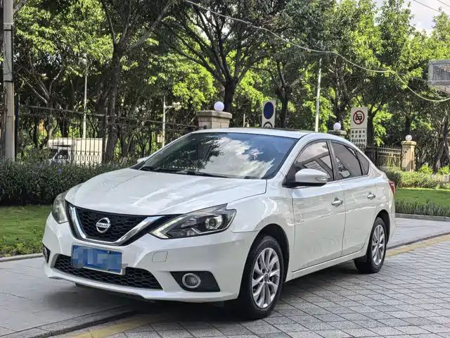 NISSAN XUAN YI 2017