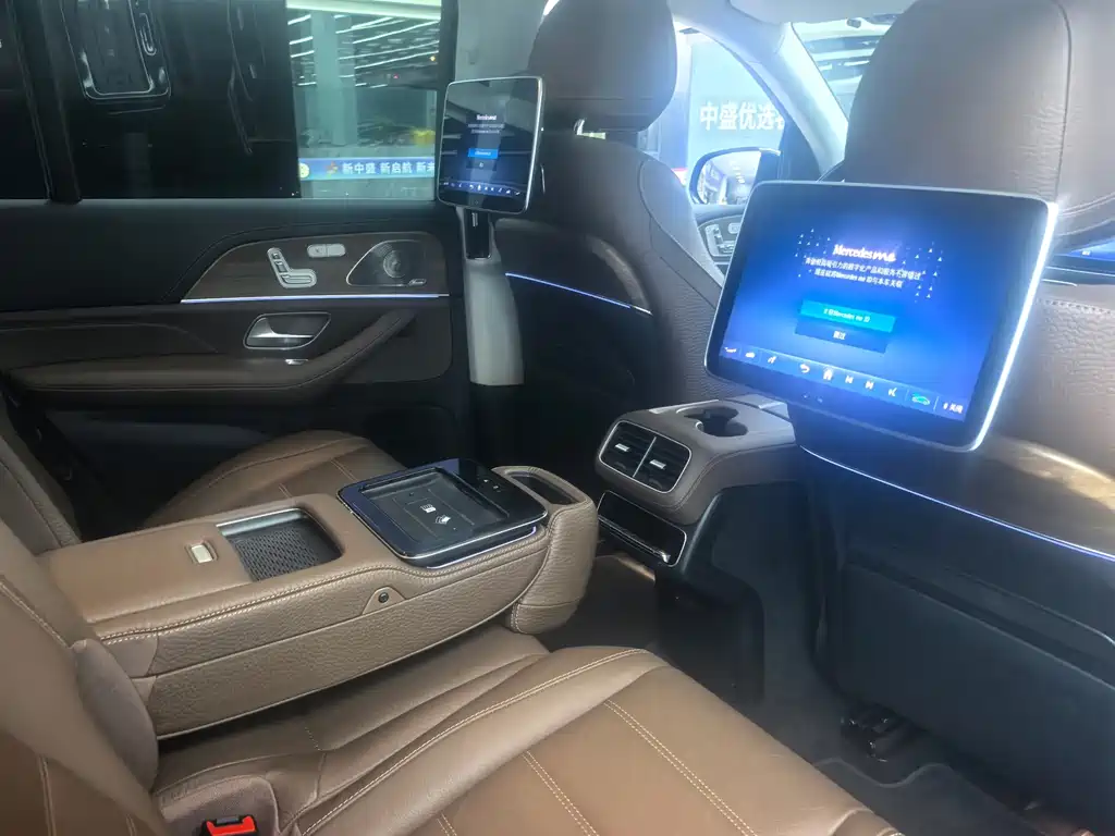Mercedes-Benz GLS — миниатюра 10