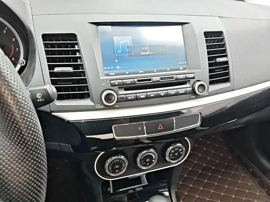 Mitsubishi Lancer EX — миниатюра 13