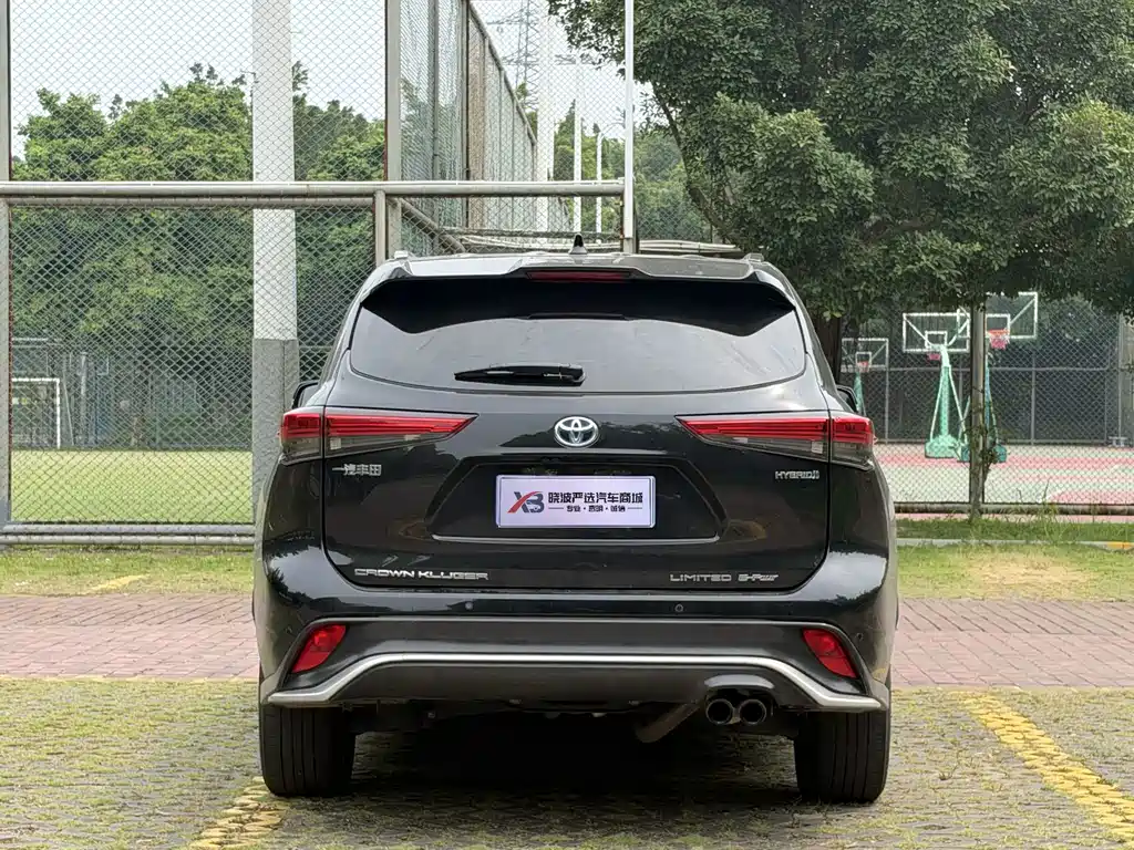 Toyota Crown Kluger — миниатюра 6