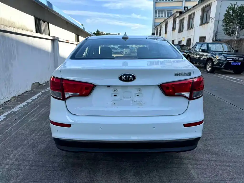 Kia K2 — миниатюра 9