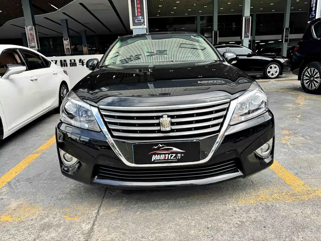 Toyota Crown 2012 2.5L Royal