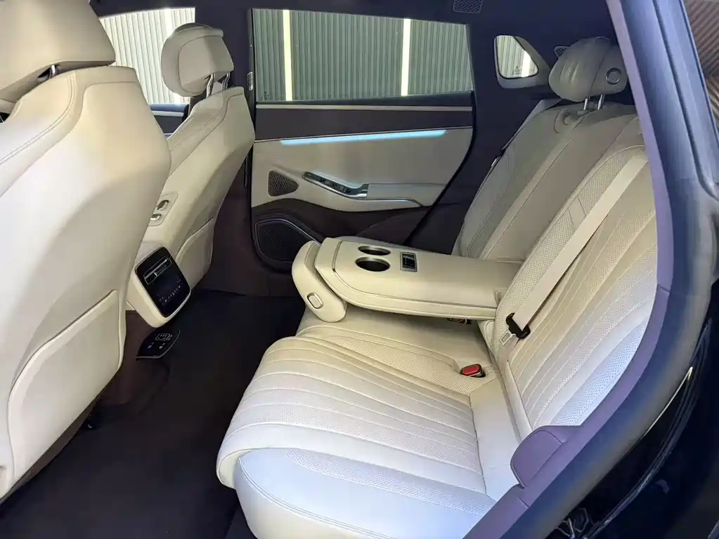 Denza Z9GT 2024 1100 Ultra