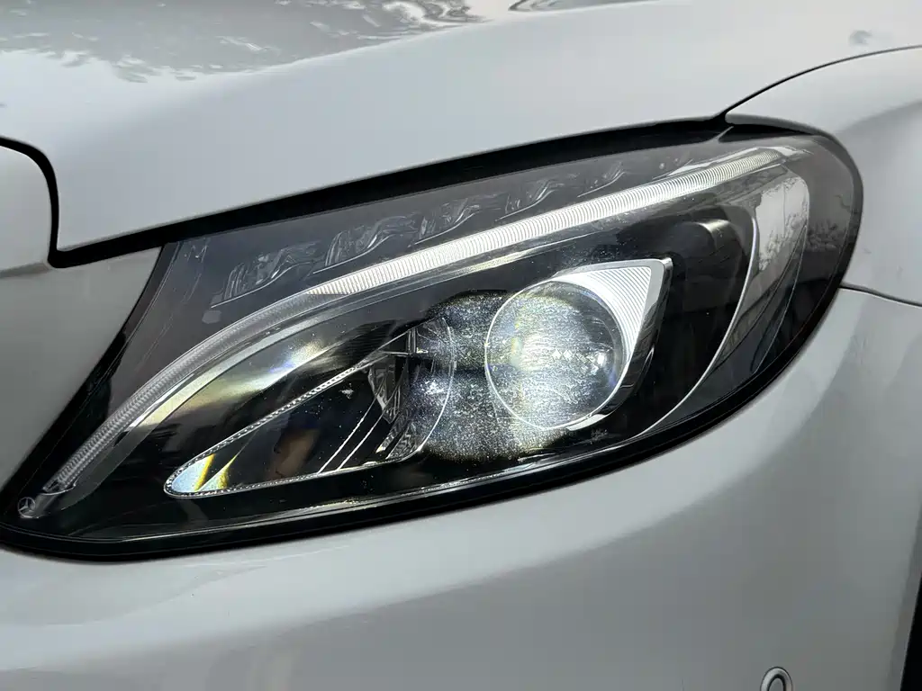 Mercedes-Benz C-Class — миниатюра 22