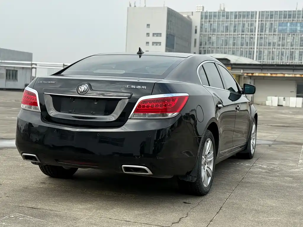 Buick LaCrosse — миниатюра 7