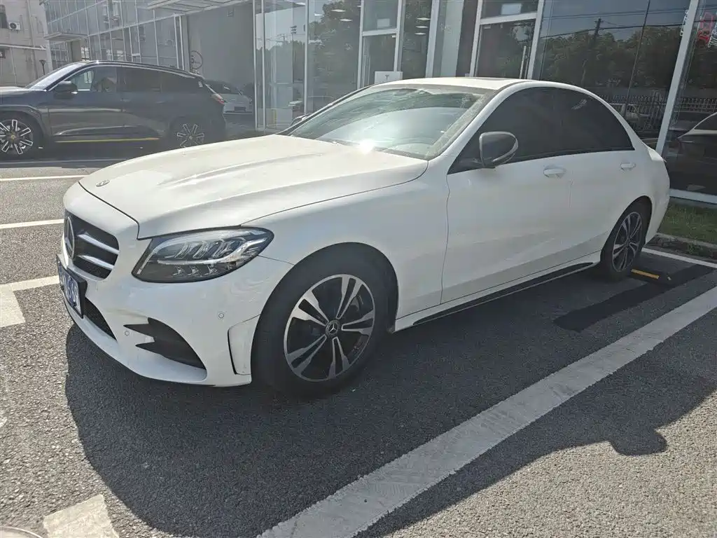 Mercedes-Benz C-Class 2020