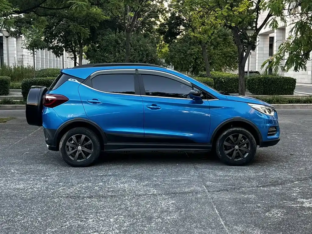 BYD Yuan EV — миниатюра 15