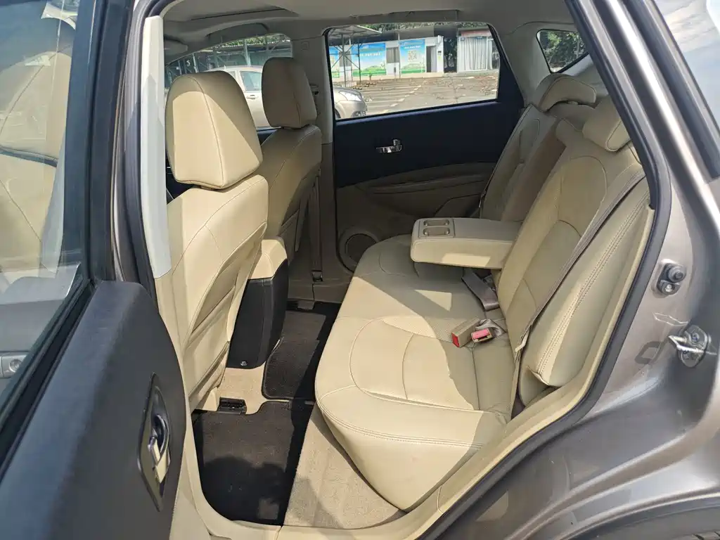 Nissan Qashqai — миниатюра 14