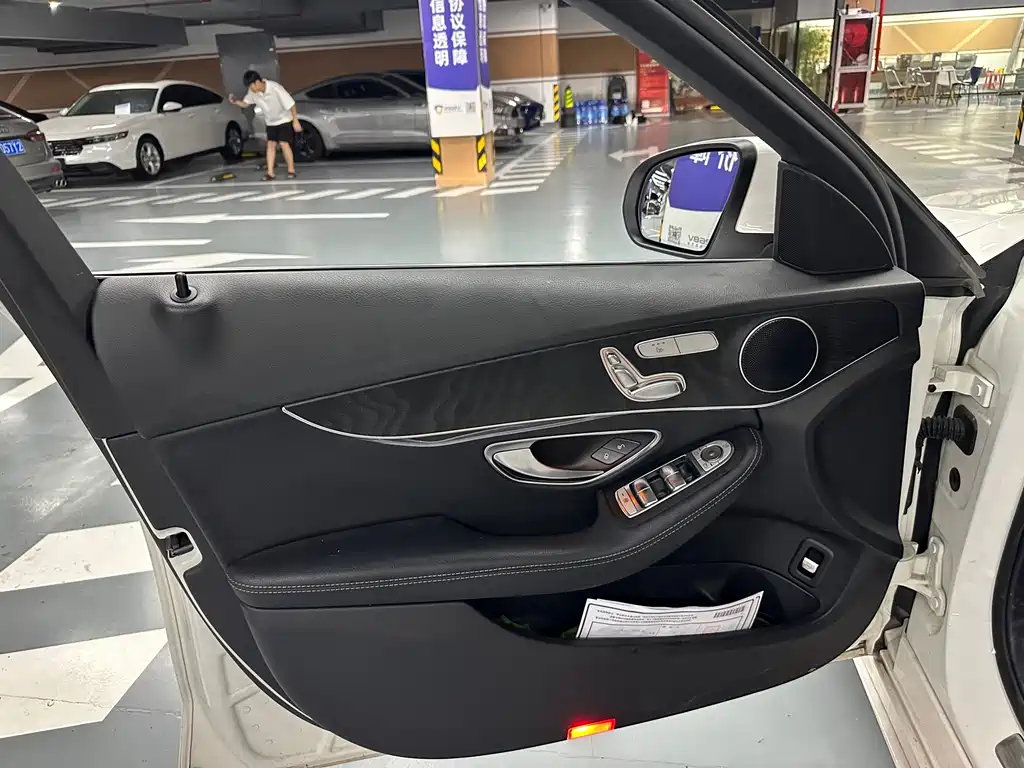 Mercedes-Benz C-Class (Import) — миниатюра 9