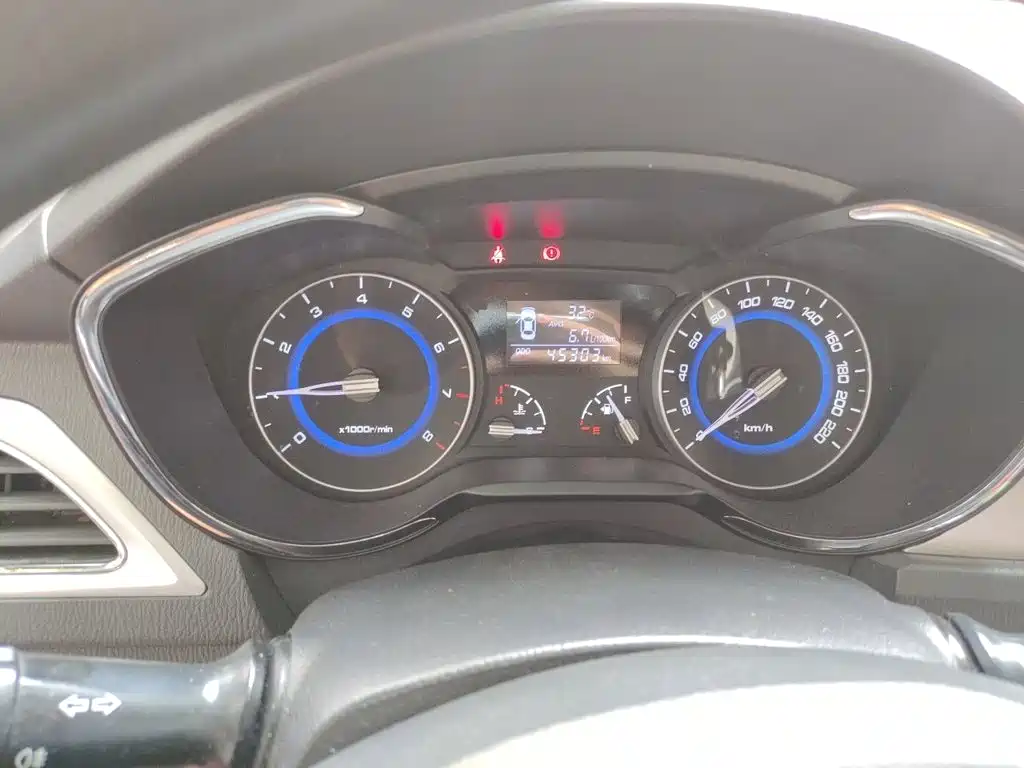 Changan V7 — миниатюра 7