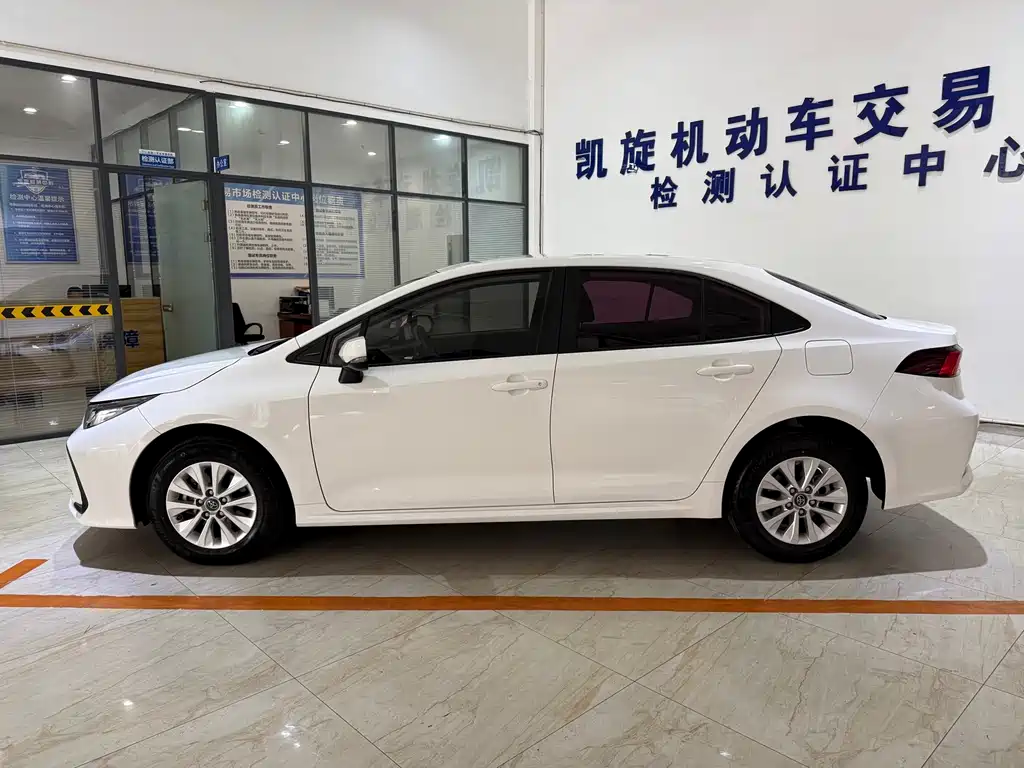 Toyota Corolla — миниатюра 7