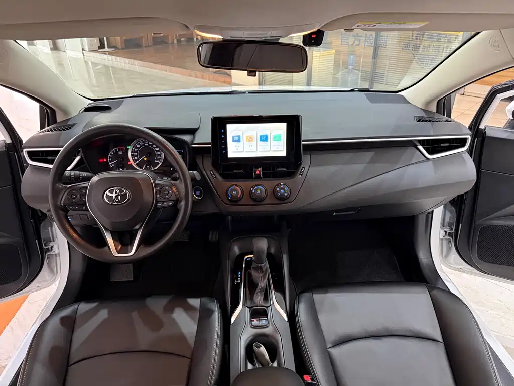 Toyota Corolla — миниатюра 12