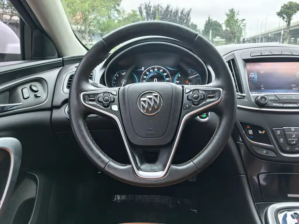 Buick Regal 2015 1.6T Elite