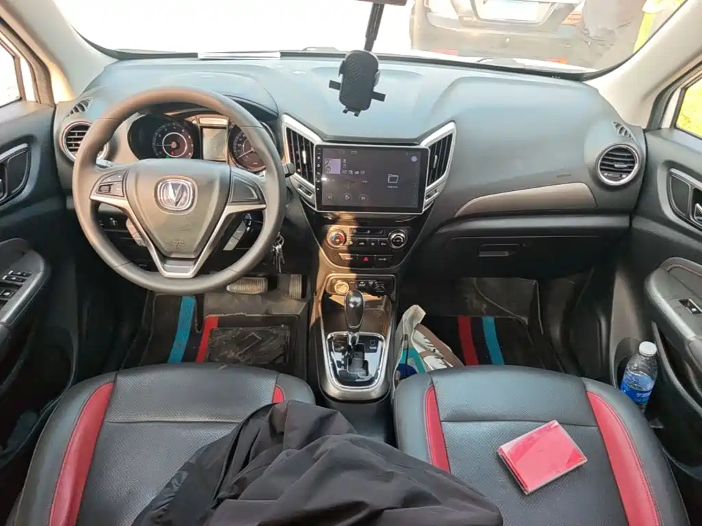 Changan CS15 — миниатюра 10