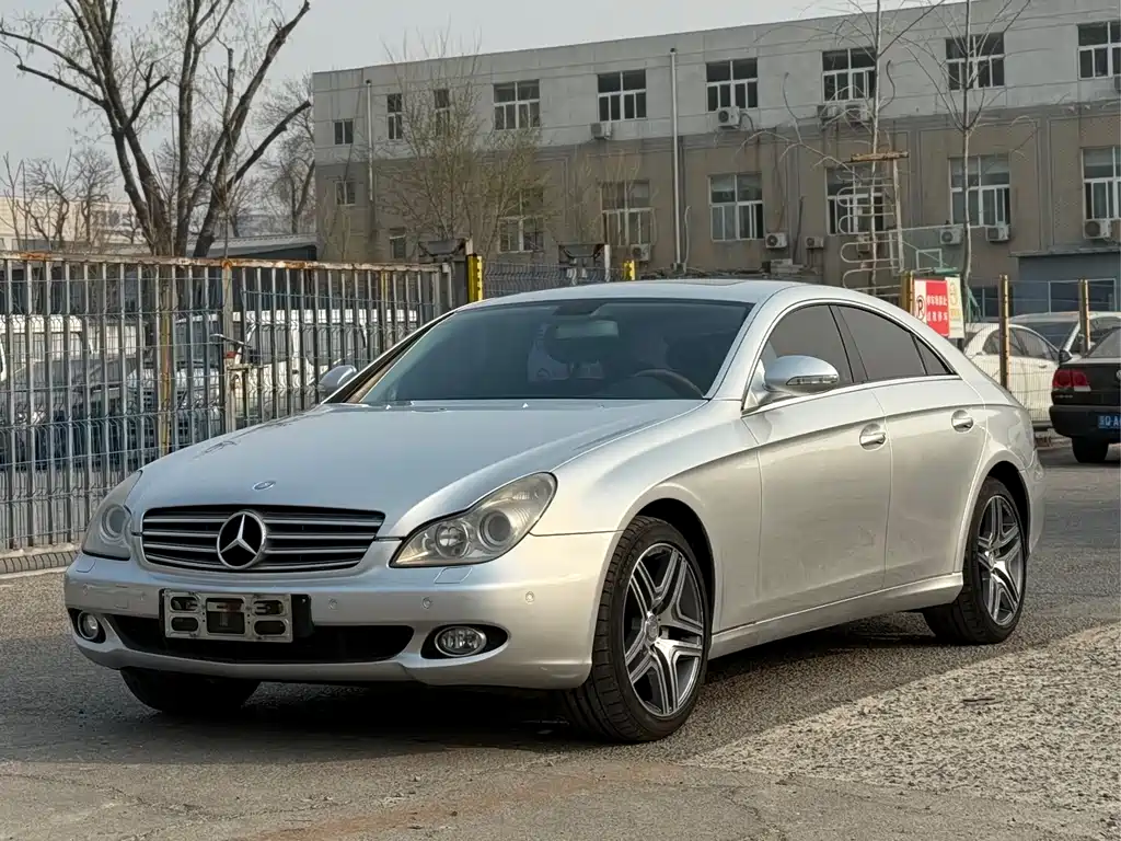 Mercedes-Benz CLS 2005