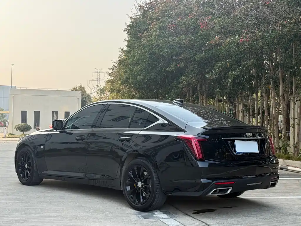 CADILLAC CT5