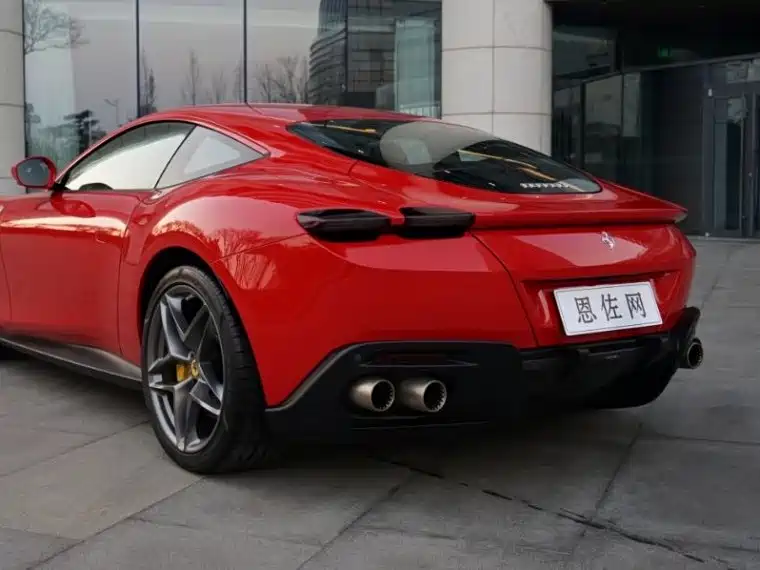 Ferrari Roma — миниатюра 11