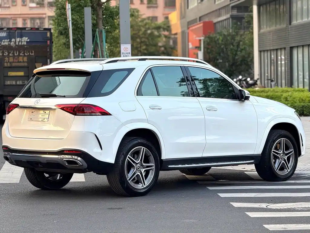 Mercedes-Benz GLE (Import) — миниатюра 9