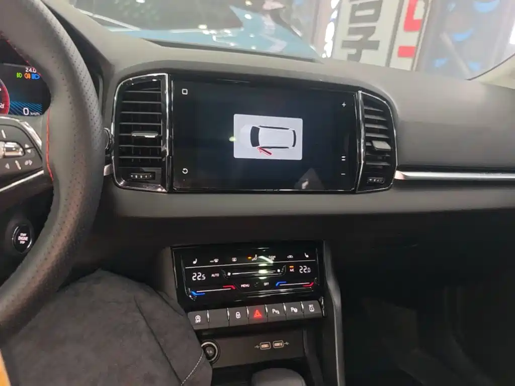 Skoda Karoq — миниатюра 13