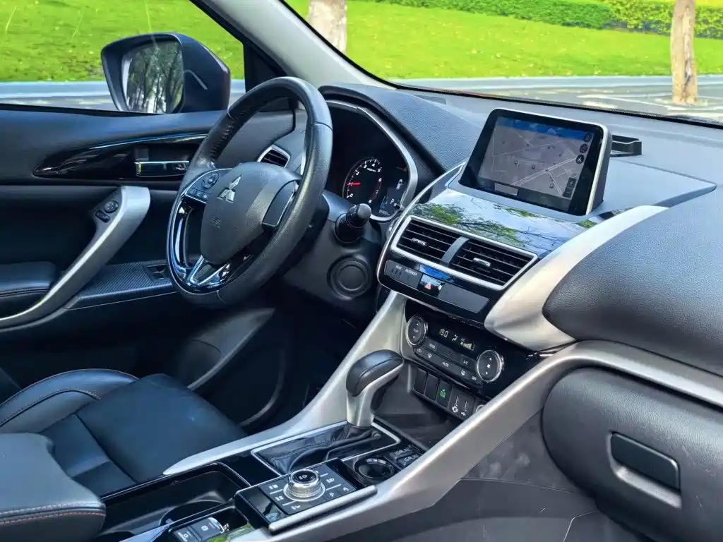 Mitsubishi Eclipse Cross — миниатюра 12