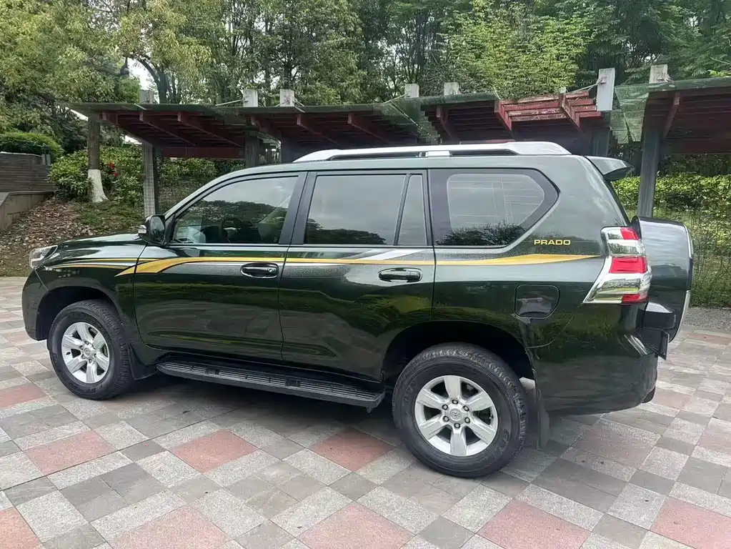 Toyota Land Cruiser Prado 2015 2.7L