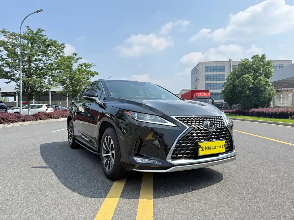 Lexus RX 2022