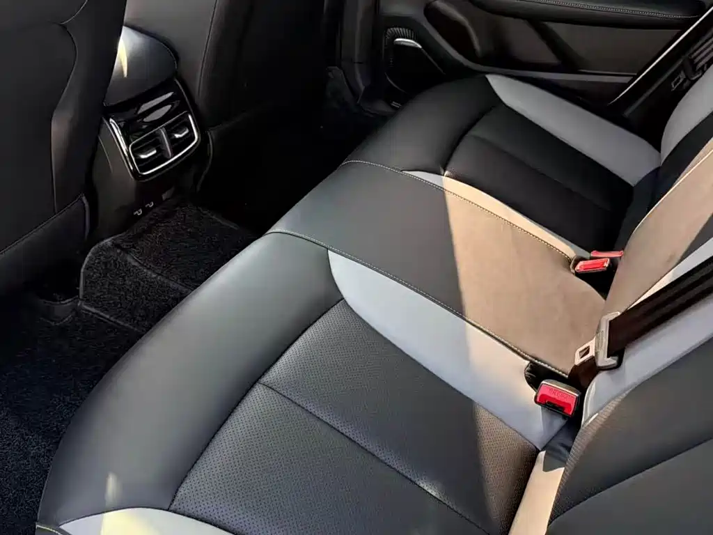 Roewe i6 MAX 2020 1.5T PHEV